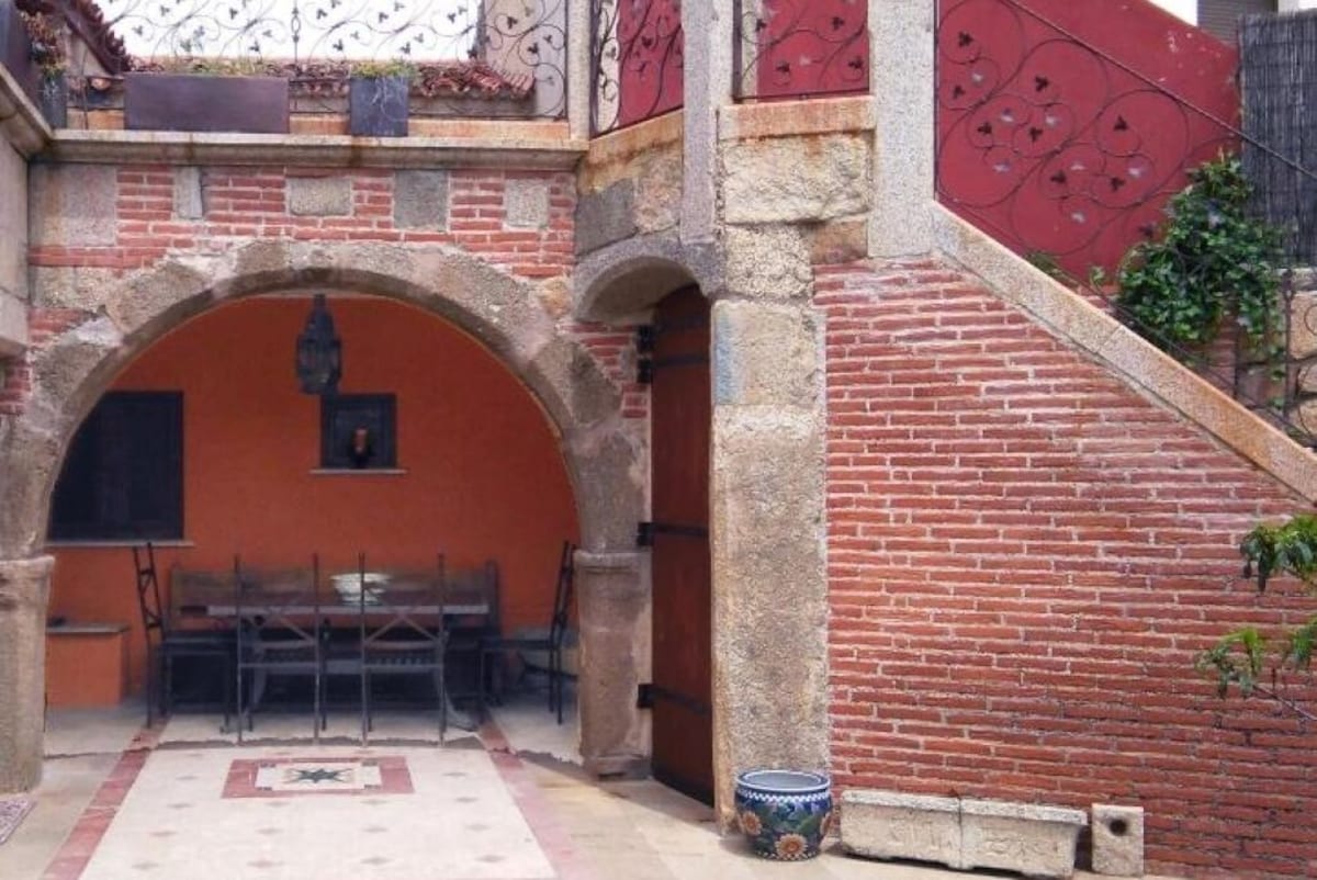 Tictágora House: House 1