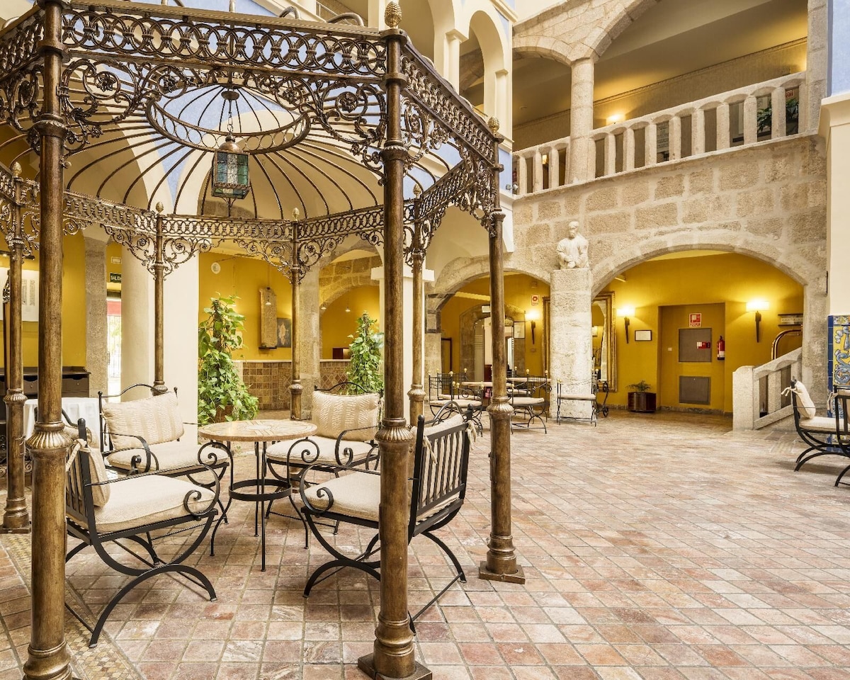 Hotel Ilunion Merida Palace